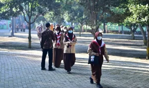 Kementerian Pendidikan Dasar dan Menengah (Kemendikdasmen) Republik Indonesia mengimbau seluruh warga sekolah untuk mengutamakan keselamatan dan kesehatan dalam menghadapi dampak erupsi Gunung Anak Krakatau.. (FOTO: MUSINEWS.ID/KEMENDIKDASMEN.GO.ID)