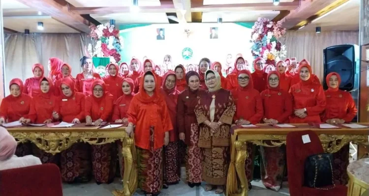 Hj. Lucianty, resmi mengemban amanah baru sebagai Ketua Pengurus Perkumpulan Wanita Palembang Sumatera Selatan (PWPSS) Perwakilan Sumsel untuk masa bakti 2026–2029. (MUSINEWS.ID/TRI)