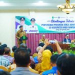 Bupati Kabupaten Musi Banyuasin (Muba), Toha Tohet, secara resmi membuka kegiatan Bimbingan Teknis (Bimtek) Penyusunan Program Kerja Komite Sekolah se Kabupaten Muba yang diselenggarakan di Hotel Grand Ranggonang Sekayu, Selasa, 29 September 2026. (MUSINEWS.ID/TRI)