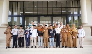 Penyerahan dan penyambutan kedua korban dilaksanakan pada Senin (08/06/2026) di Ruang Rapat Wakil Bupati Ogan Ilir, Komplek Perkantoran Tanjung Senai. Kegiatan tersebut dipimpin langsung oleh Wakil Bupati Ogan Ilir, H. Ardani, S.H., M.H. Penyerahan dan penyambutan kedua korban dilaksanakan pada Senin (08/06/2026) di Ruang Rapat Wakil Bupati Ogan Ilir, Komplek Perkantoran Tanjung Senai. Kegiatan tersebut dipimpin langsung oleh Wakil Bupati Ogan Ilir, H. Ardani, S.H., M.H.