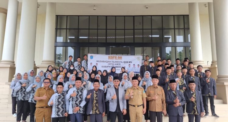 Bupati Ogan Ilir, Panca Wijaya Akbar, S.H., M.Si., M.I.Kom. diwakili oleh Sekretaris Daerah Dicky Syailendra, S.Sos. secara resmi melepas Kafilah Kabupaten Ogan Ilir yang akan berlaga pada Musabaqah Tilawatil Qur’an (MTQ) XXXI Tingkat Provinsi Sumatera Selatan Tahun 2026.