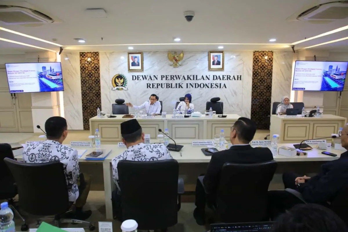 Rapat Dengar Pendapat Umum (RDPU) Komite III DPD RI bersama Asosiasi Dosen Indonesia (ADI) dan Pengurus Besar (PB) Persatuan Guru Republik Indonesia (PGRI) di Kompleks Parlemen, Senayan, Jakarta, Selasa, 15 September 2026. (FOTO : MUSINEWS.ID/NEWSROOM DPD RI)