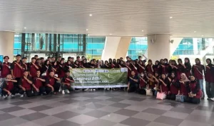 Sebanyak 11 pemuda-pemudi terbaik asal Kabupaten Muba bersama 76 generasi muda Sumatra Selatan (Sumsel), resmi diberangkatkan menuju Yogyakarta untuk menempuh pendidikan vokasi Ahli Sawit melalui program Beasiswa Penuh SDMP-BPDP. (MUSINEWS.ID/TRI)