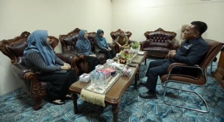 H. Deni Victoria, S.H., M.Si., menerima audiensi jajaran BPJS Kesehatan Cabang Prabumulih di ruang kerja pimpinan DPRD Kota Prabumulih, Selasa (4/8/2026).
