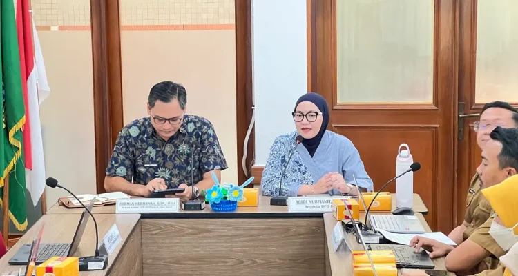 Agita Nurfianti dalam agenda Reses Penyerapan Aspirasi Masyarakat Komite III DPD RI yang berlangsung di Kota Bandung, Jawa Barat, Senin, 19 Oktober 2026. (MUSINEWS.ID/HAIRUDIN)