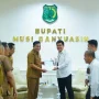 Berdasarkan rilis Susenas Maret 2026 oleh Badan Pusat Statistik (BPS), persentase penduduk miskin di Muba berhasil ditekan hingga angka 9,07 persen, turun signifikan dari 9,97 persen pada 2025. (MUSINEWS.ID/TRI)