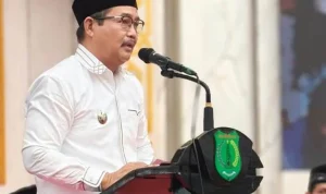 Wakil Bupati Kabupaten Musi Banyuasin (Muba), Abdur Rohman Husen, menghadiri Haflah Khotmil Qur’an ke-XII sekaligus peringatan Hari Santri Nasional Zona 4 Kabupaten Muba di Pondok Pesantren Annur, Desa Gajah Mati, Kecamatan Babat Supat, Kamis, tanggal 22 Oktober 2026. (MUSINEWS.ID/TRI)