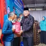 Bupati Musi Banyuasin (Muba), Toha Tohet, didampingi Ketua TP PKK Muba, Hj. Patimah Toha, menggelar kunjungan kerja dan silaturahmi bersama masyarakat di Kelurahan Bayung Lencir Indah, Kecamatan Bayung Lencir, Senin, tanggal 19 Oktober 2026. (MUSINEWS.ID/TRI)